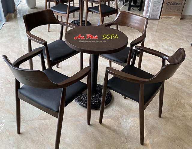 bọc nệm bàn ghế ăn