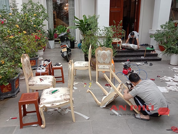 bọc ghế ăn tại nhà