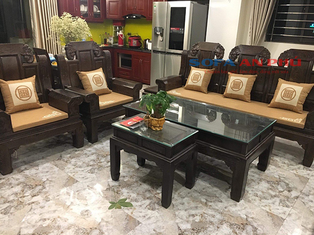 sofa gỗ bọc nệm